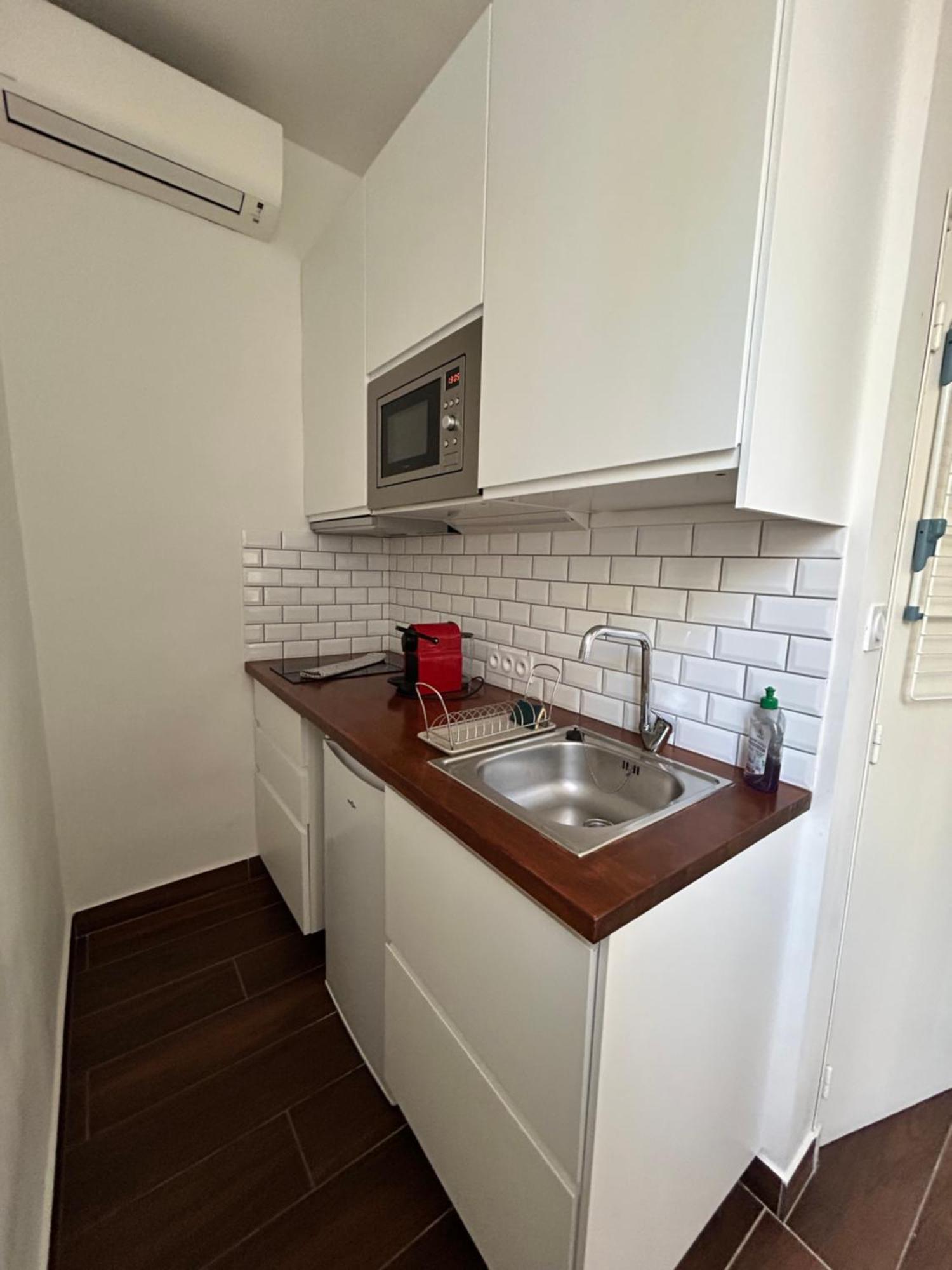 Agreable Studio Renove Avec Place De Parking Bandol Exteriér fotografie
