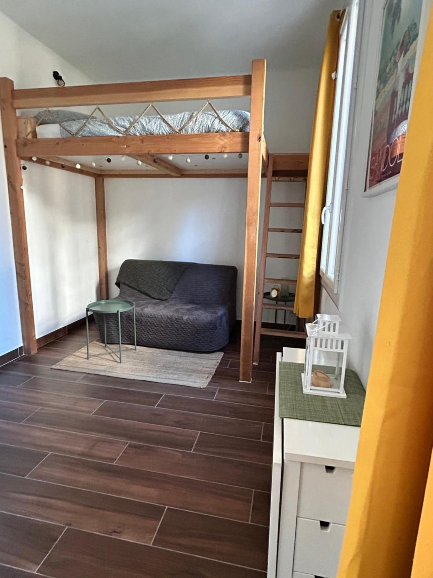Agreable Studio Renove Avec Place De Parking Bandol Exteriér fotografie